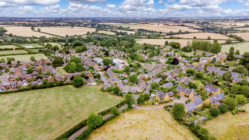 High Street Shutford
